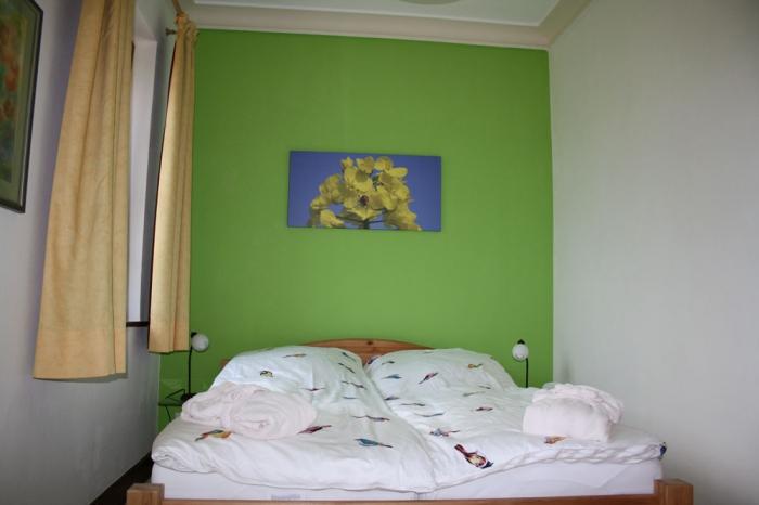 Schlafzimmer zum Garten