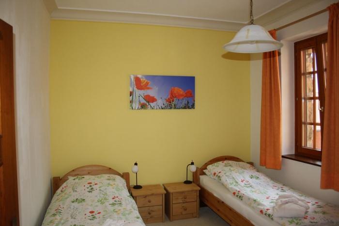 Schlafzimmer zum Hof