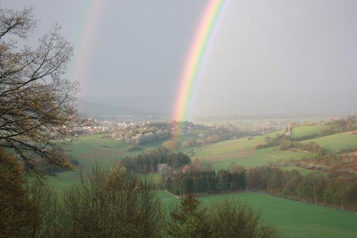 Regenbogen über Polle